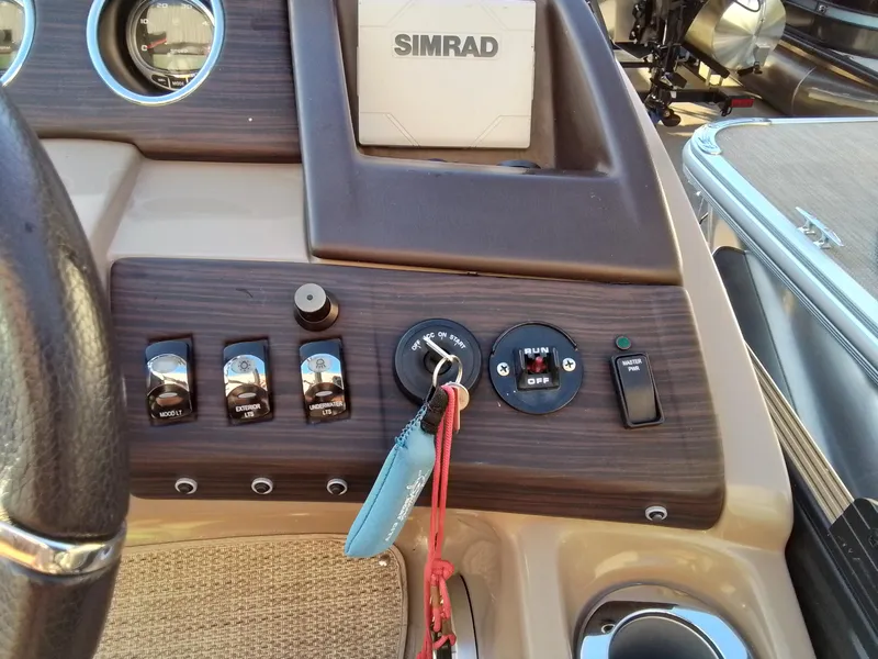 Slide: The Image of Bennington 28QSRFBX1 2018 - 48