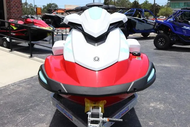 Slide: The Image of Yamaha VX LIMITED-TORCH RED 2025 - 8