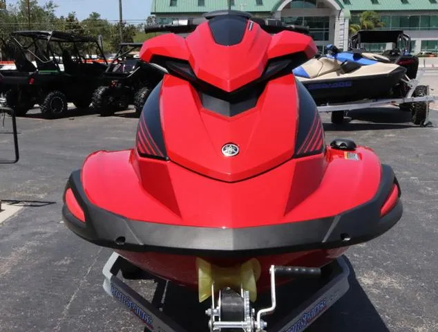 Slide: The Image of Yamaha VX DELUXE-TORCH RED 2025 - 8