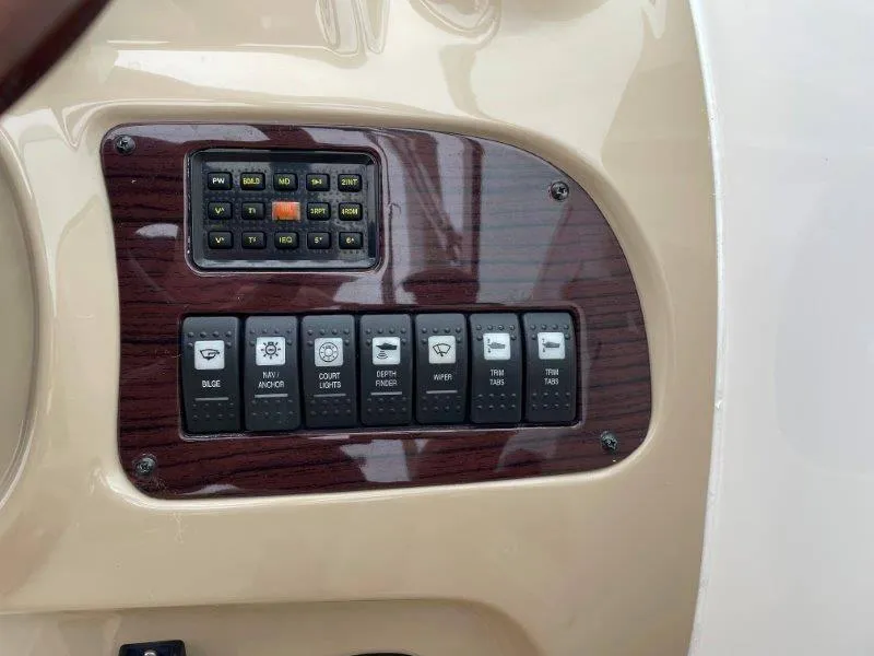 Slide: The Image of Chaparral 260 Signature 2004 - 58