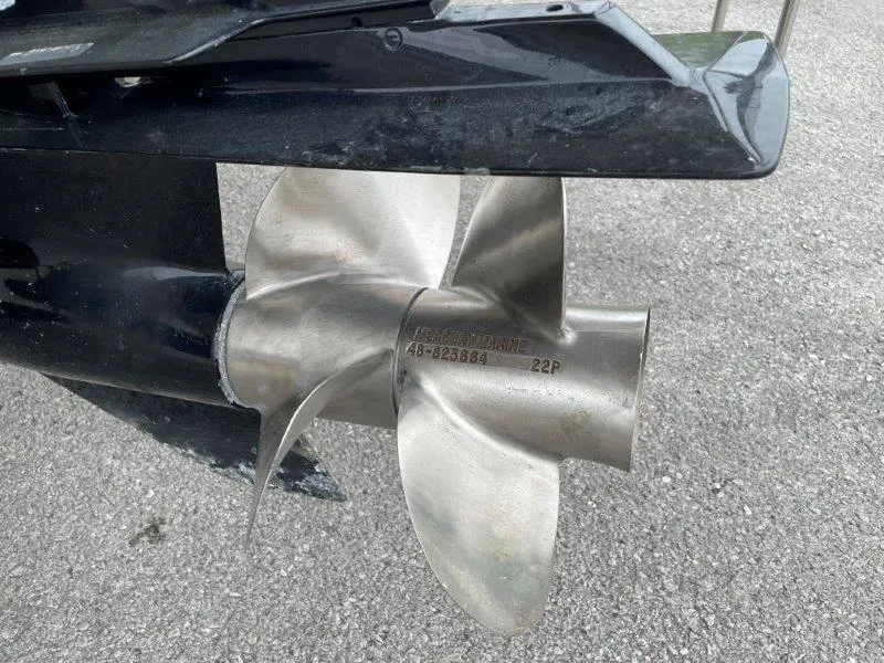 Slide: The Image of Chaparral 260 Signature 2004 - 65