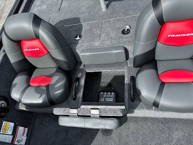 Slide: The Image of 2025 Tracker® Boats Pro Team™ 195 TXW Tournament Ed. - 16