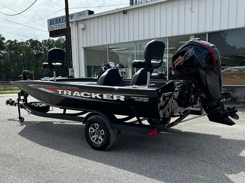Slide: The Image of 2025 Tracker® Boats Pro Team™ 195 TXW Tournament Ed. - 6