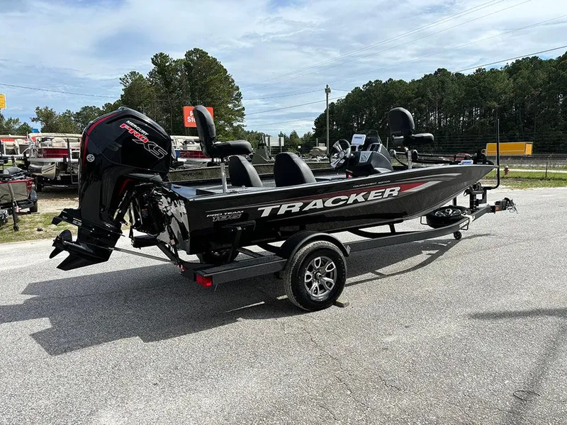 Slide: The Image of 2025 Tracker® Boats Pro Team™ 195 TXW Tournament Ed. - 7