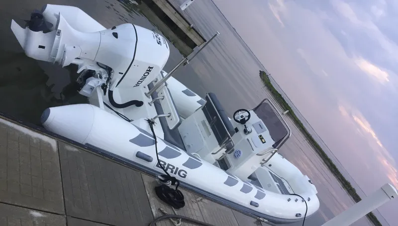 Slide: The Image of Brig 730 Navigator 2019 - 0