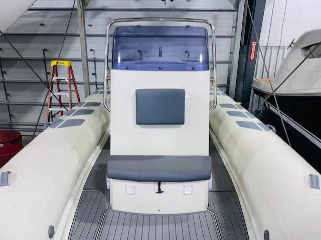 Slide: The Image of Brig 730 Navigator 2019 - 5