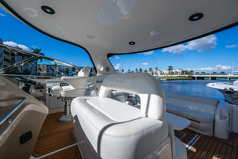 Slide: The Image of Luxurious 2002 Sea Ray 510 Sundancer yacht interior with waterfront view. - 21