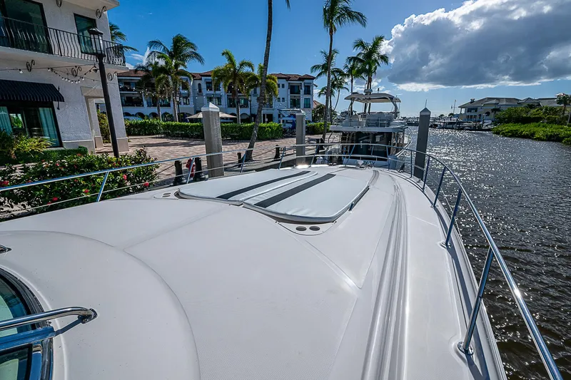 Slide: The Image of Sea Ray 510 Sundancer 2002 - 56