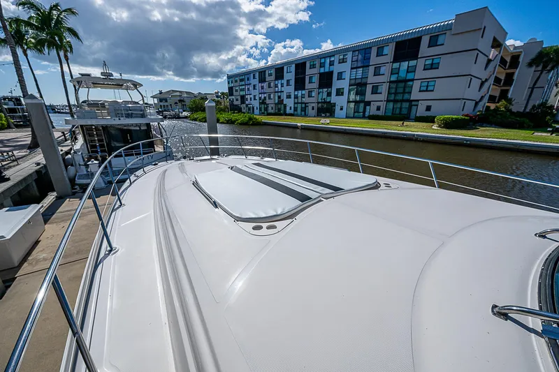 Slide: The Image of Sea Ray 510 Sundancer 2002 - 60