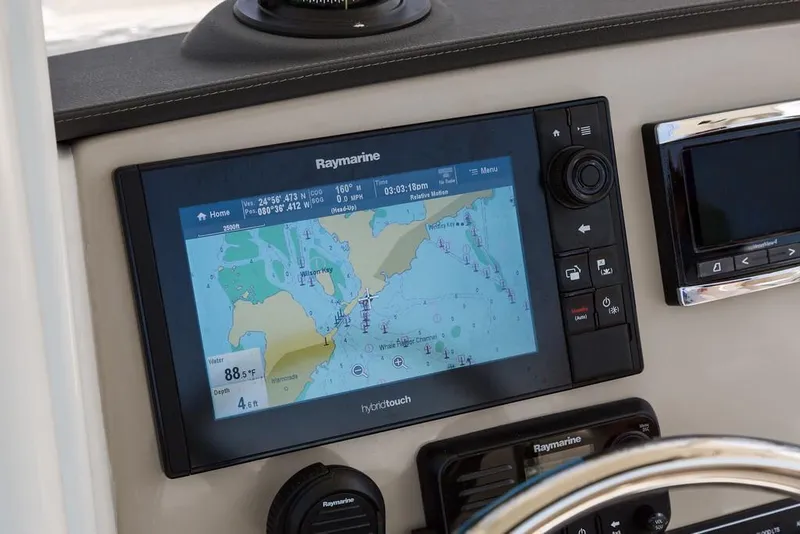 Slide: The Image of 2023-Boston-Whaler-230-Outrage-MarineMax - 38