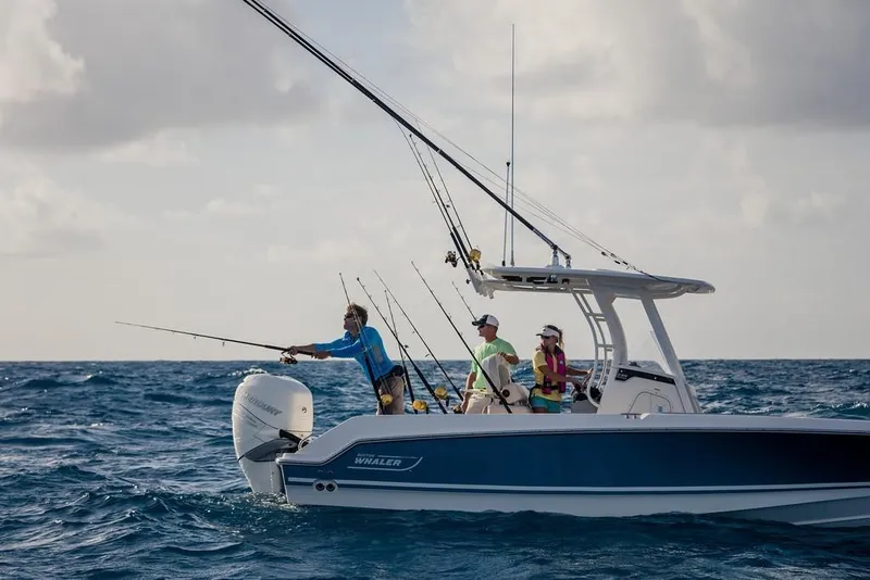 Slide: The Image of 2023-Boston-Whaler-230-Outrage-MarineMax - 5