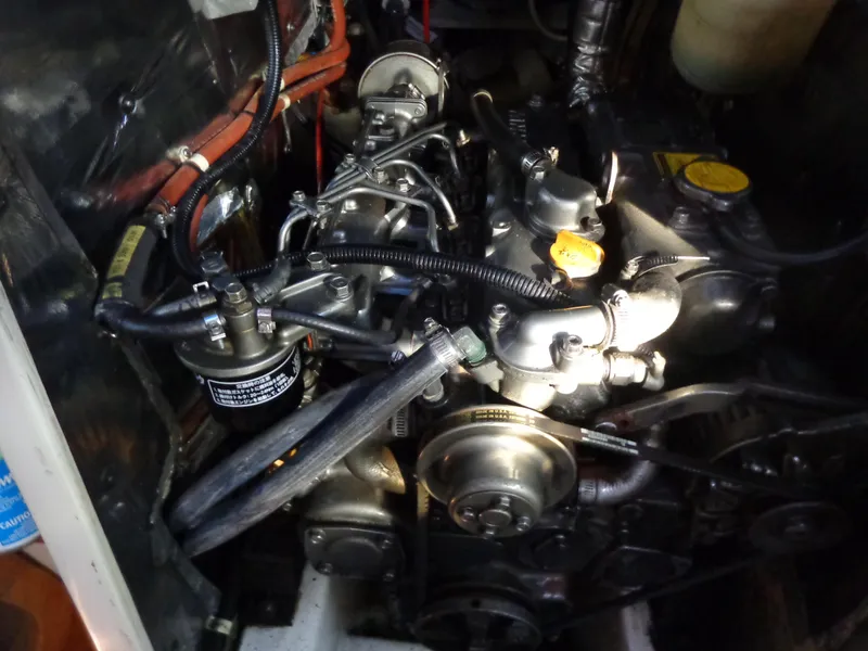 Slide: The Image of Engine compartment of a 1991 Catalina MK-l Double Cabin boat. - 28