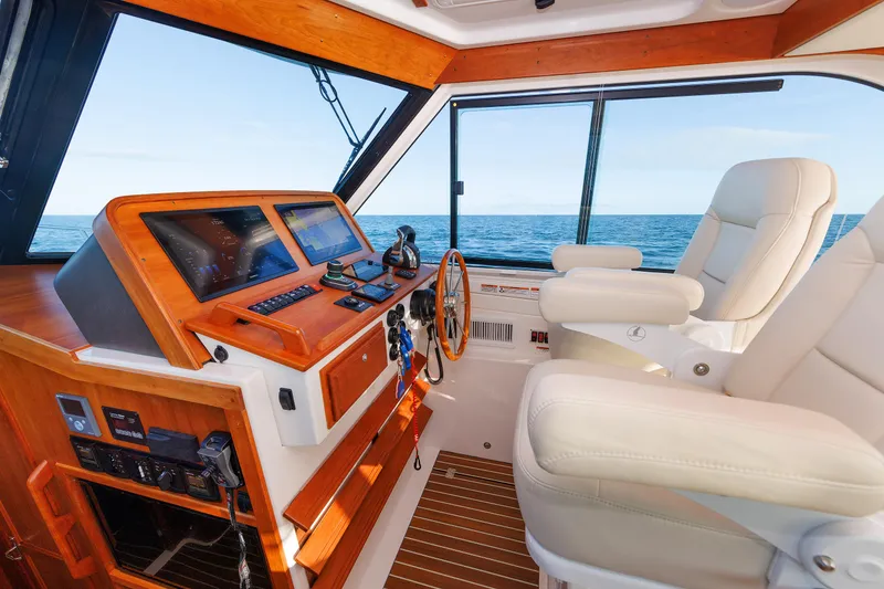 Slide: The Image of 17 - Helm - 17