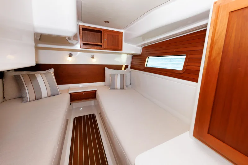 Slide: The Image of 23 - Guest Berth - 23