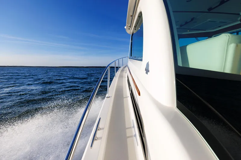 Slide: The Image of 32 - Side Deck - Port - 32