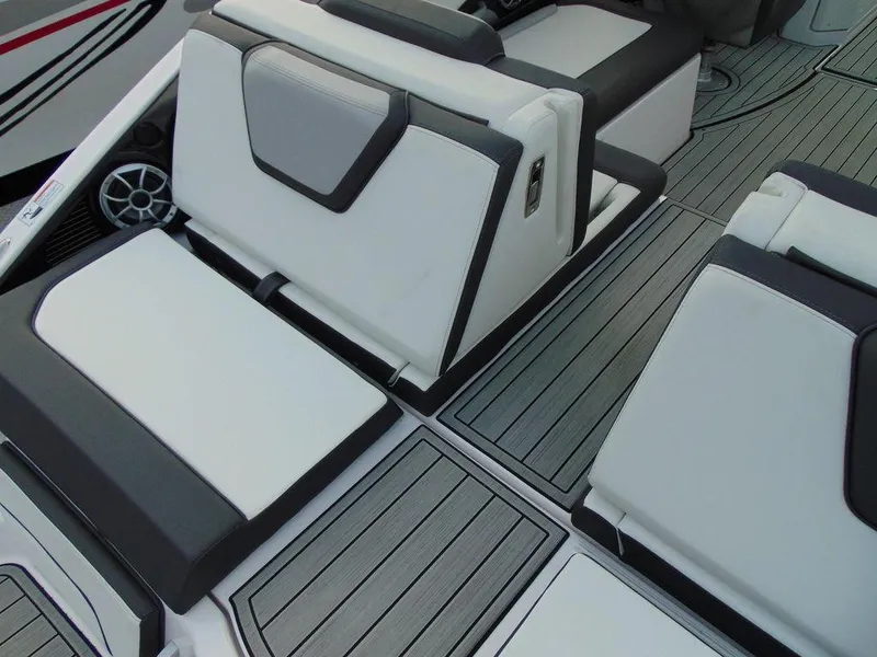 Slide: The Image of Yamaha 252SD 2023 - 13