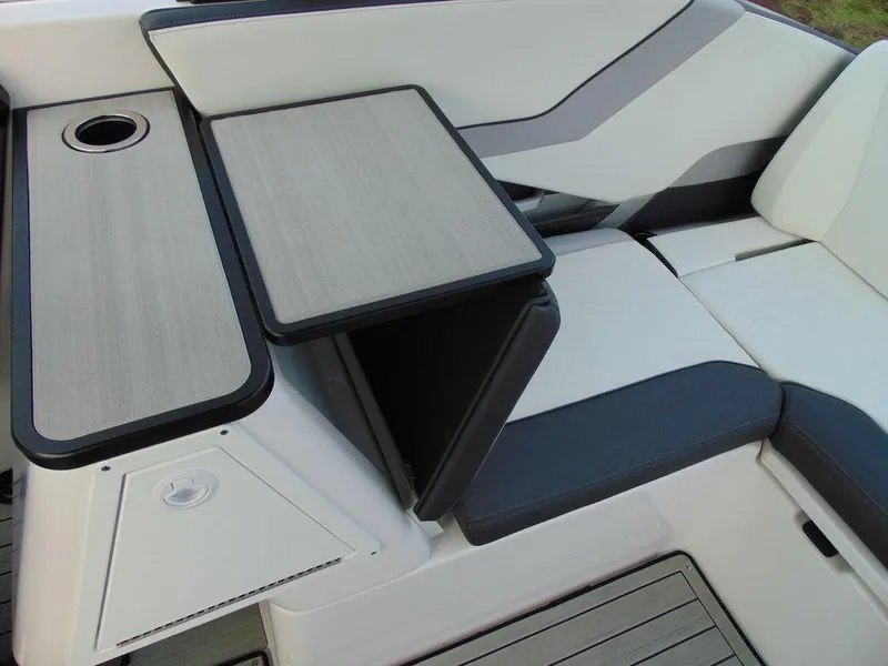 Slide: The Image of Yamaha 252SD 2023 - 14