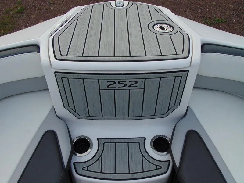 Slide: The Image of Yamaha 252SD 2023 - 25