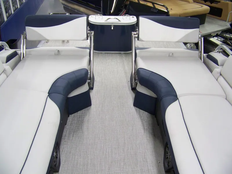 Slide: The Image of 2025 Avalon LSZ25QLS boat interior with luxurious seating and modern design. - 5
