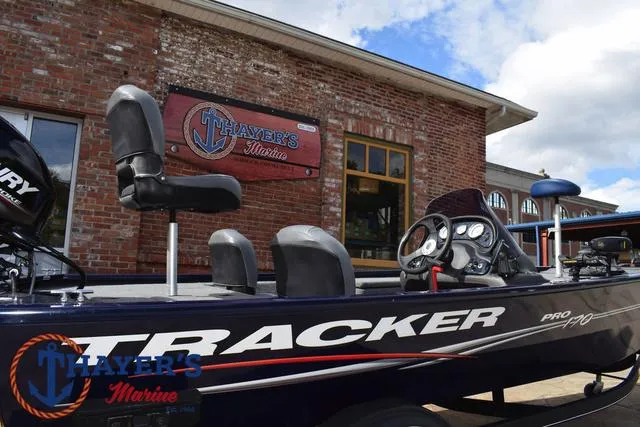 Slide: The Image of 2019 Tracker Pro 170 boat at Thayer's Marine dealership. - 31