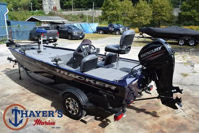 Slide: The Image of 2019 Tracker Pro 170 boat with Mercury engine at Thayer's Marine. - 8