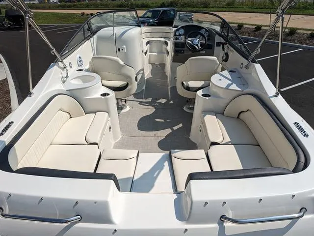 Slide: The Image of Stingray 250LR 2022 - 21