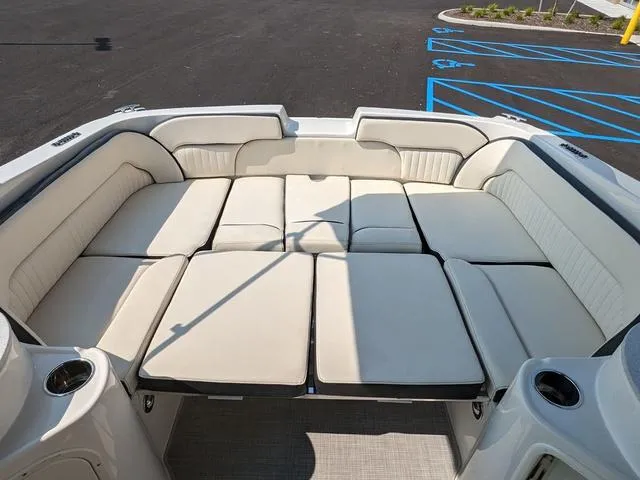 Slide: The Image of Stingray 250LR 2022 - 29