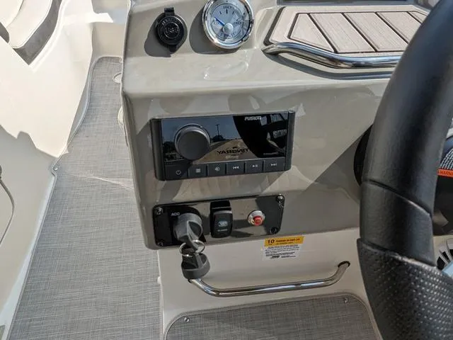 Slide: The Image of Stingray 250LR 2022 - 41