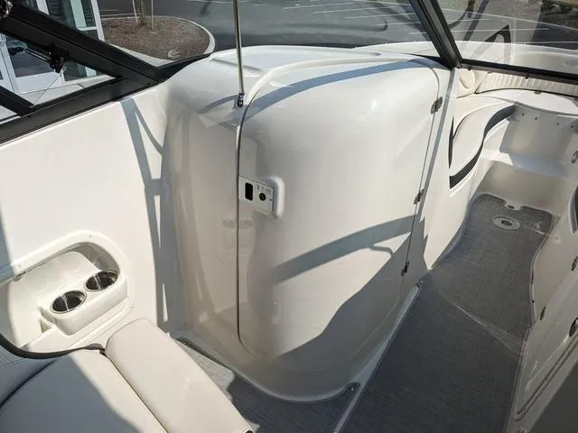 Slide: The Image of Stingray 250LR 2022 - 42