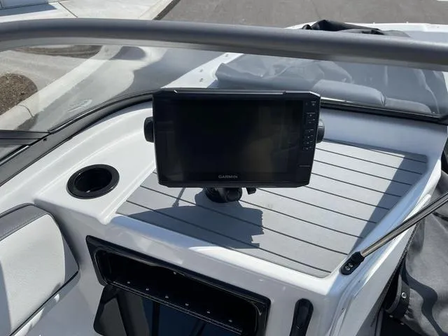 Slide: The Image of 2019 Yamaha SX190 boat dashboard with Garmin navigation system. - 11