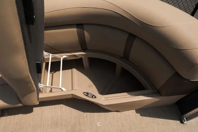 Slide: The Image of Harris Cruiser 250 CS 2020 - 16