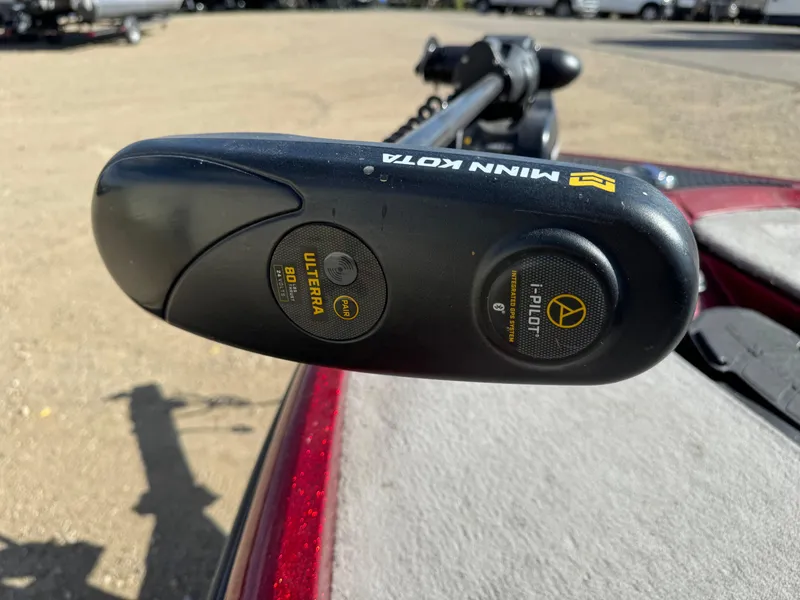 Slide: The Image of Minn Kota trolling motor on 2008 Triton 17 Explorer boat. - 11