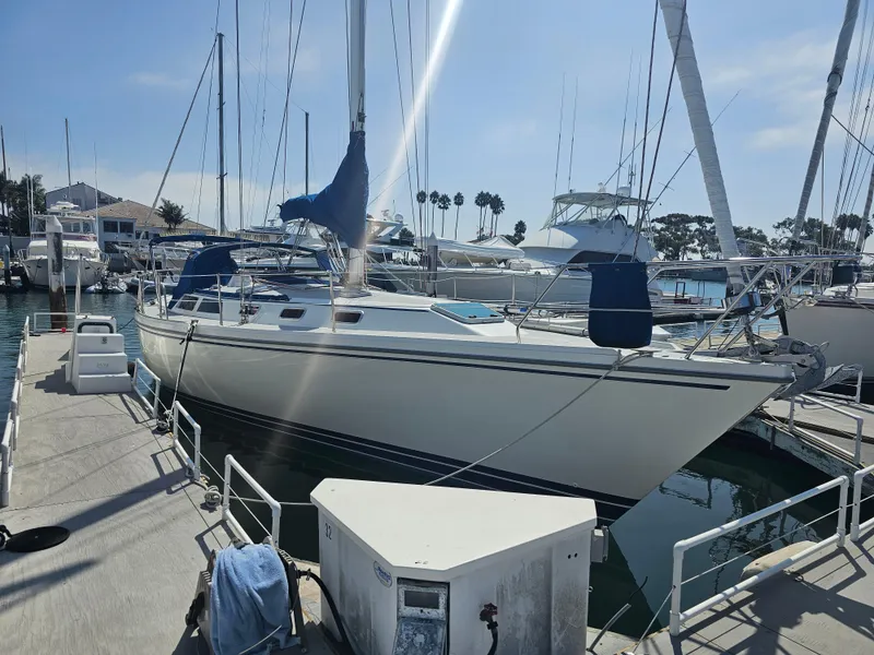 The Image of Catalina 42 1990 - 0