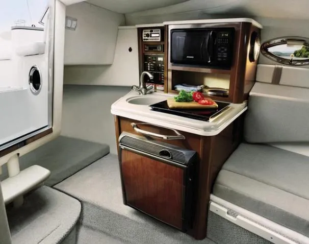 Slide: The Image of Manufacturer Provided Image Galley - 14