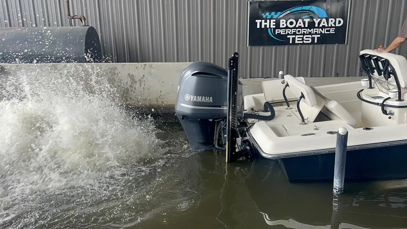 Slide: The Image of ShearWater LTZ Series 25 boat undergoing performance test with Yamaha engine, 2013 model. - 10