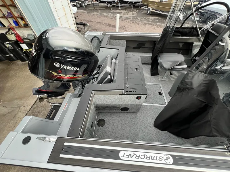 Slide: The Image of Starcraft Fishmaster 196 2025 - 18