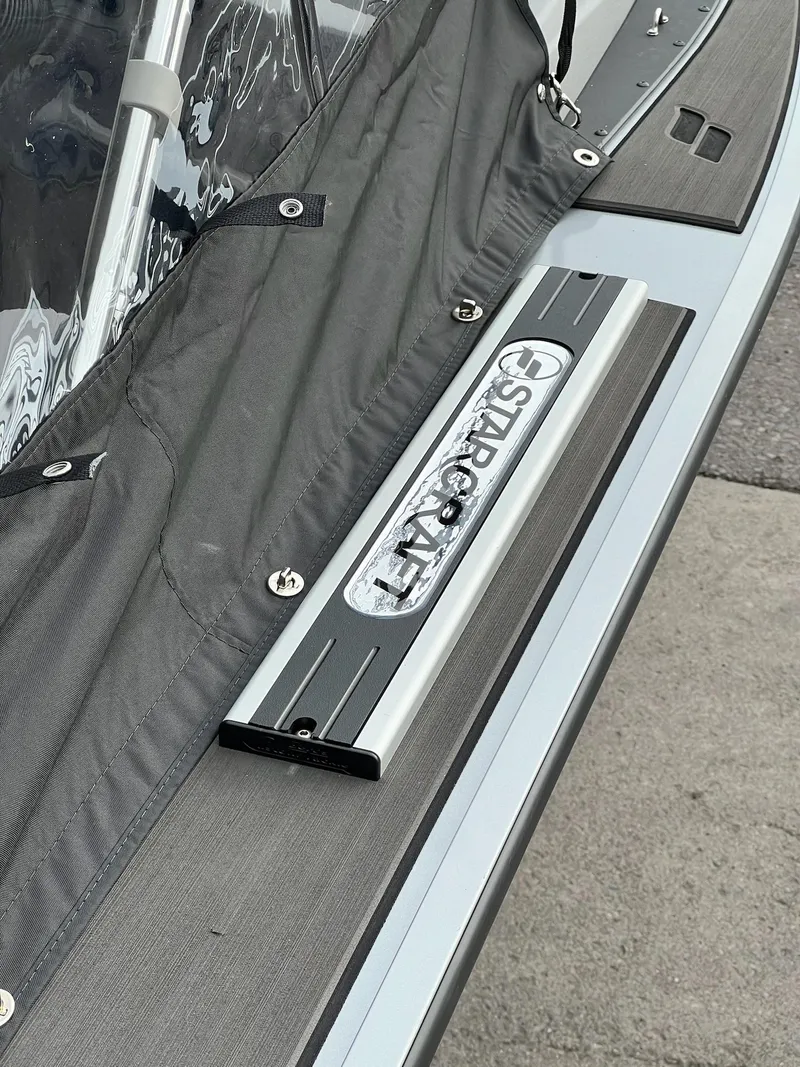 Slide: The Image of Starcraft Fishmaster 196 2025 - 20