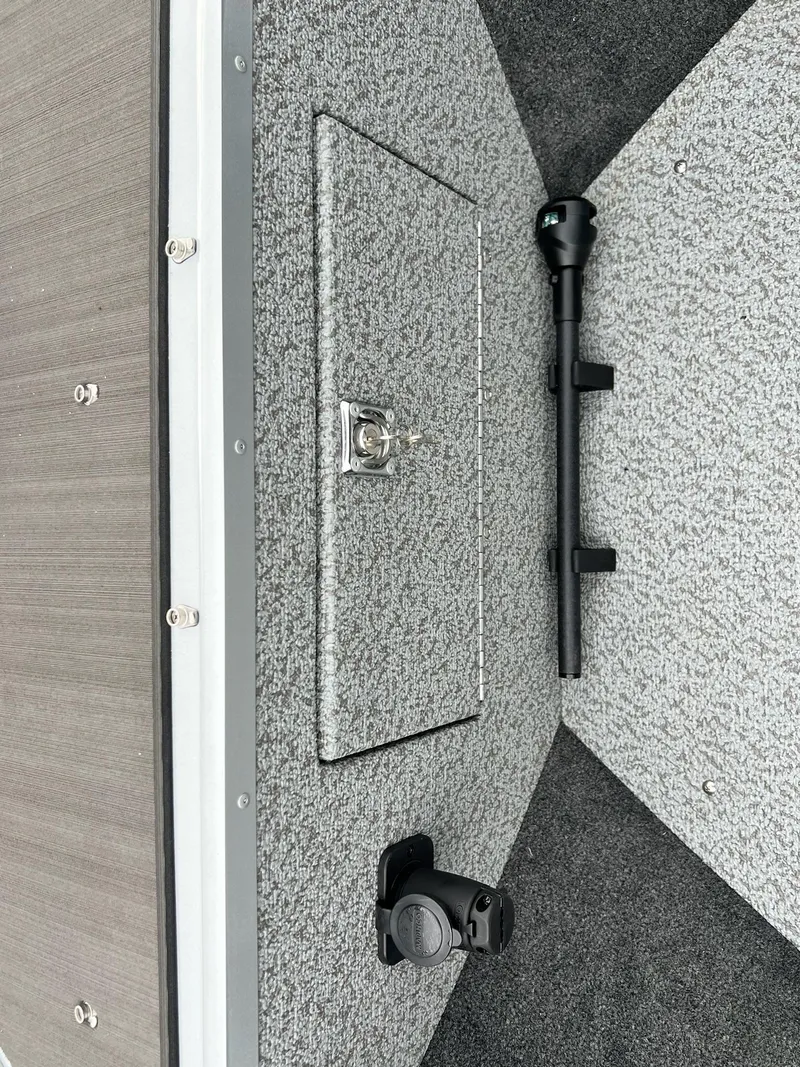 Slide: The Image of Starcraft Fishmaster 196 2025 - 40