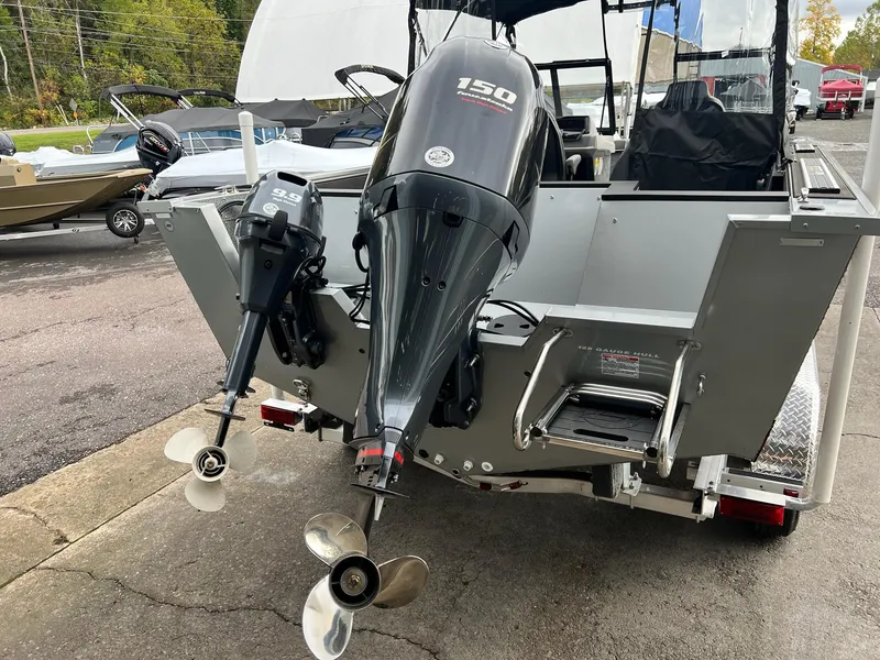 Slide: The Image of Starcraft Fishmaster 196 2025 - 41