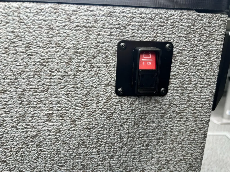 Slide: The Image of Starcraft Fishmaster 196 2025 - 42