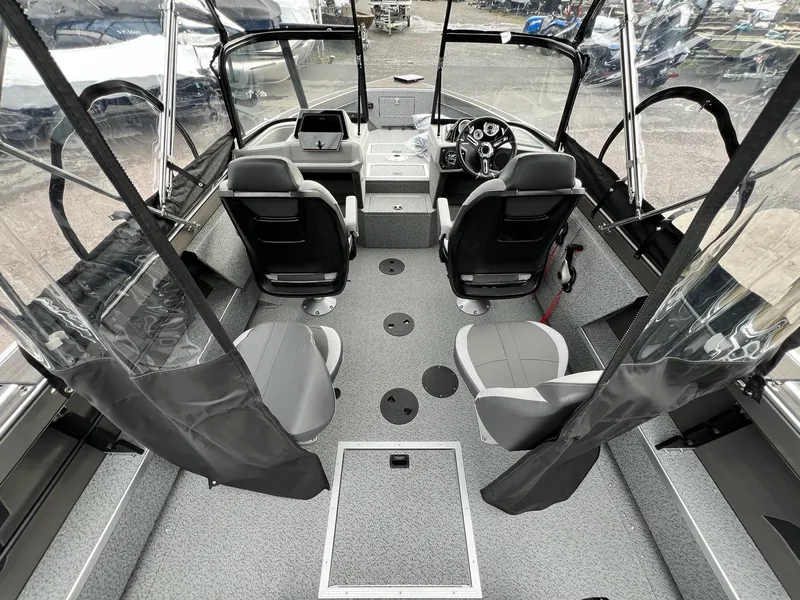 Slide: The Image of Starcraft Fishmaster 196 2025 - 43