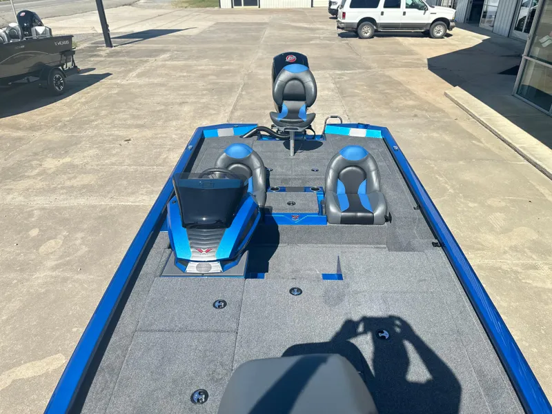 Slide: The Image of Vexus AVX 1980C 2025 - 6