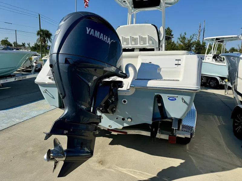 Slide: The Image of Tidewater 220 LXF 2025 - 7