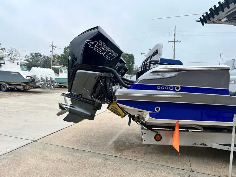 Slide: The Image of Nor-Tech 452 Super Fish 2023 - 7