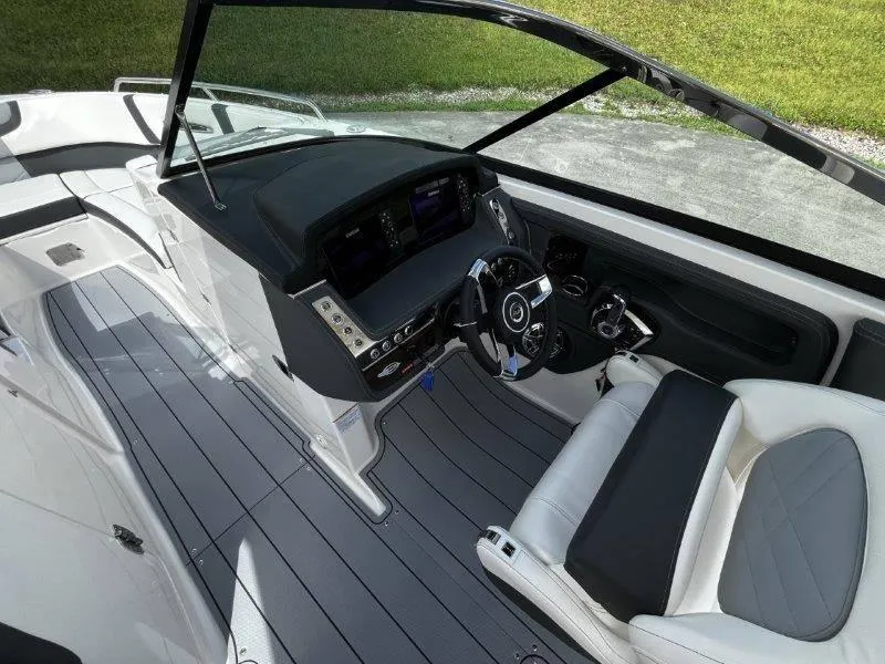 Slide: The Image of Chaparral 307 SSX 2025 - 100