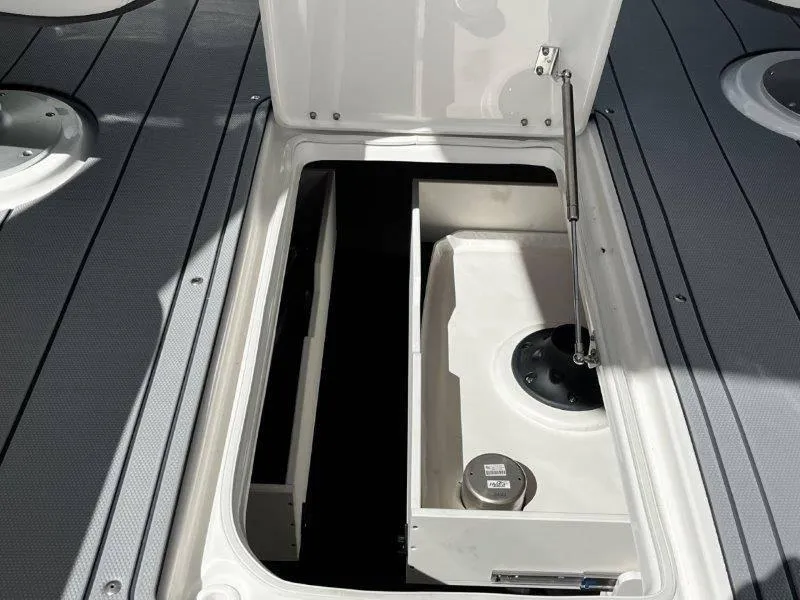 Slide: The Image of Chaparral 307 SSX 2025 - 43