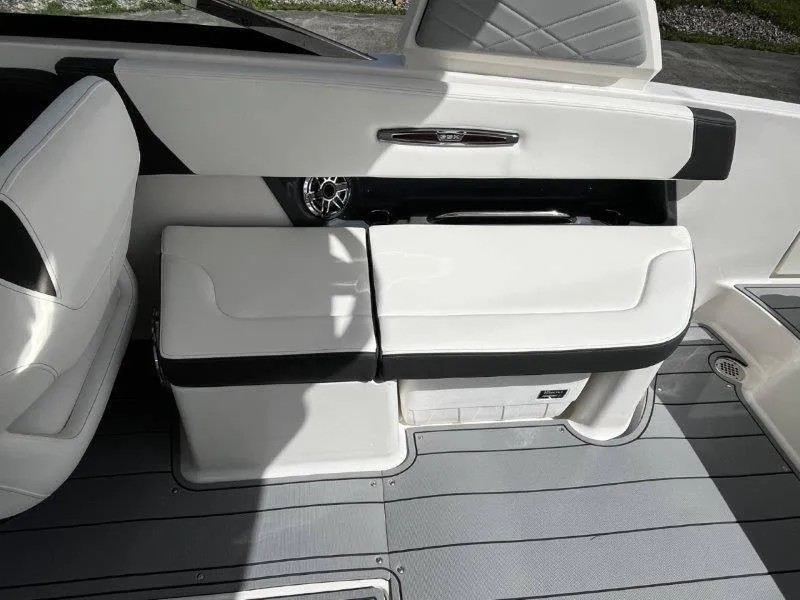 Slide: The Image of Chaparral 307 SSX 2025 - 60