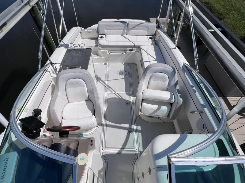 Slide: The Image of Sea Ray 280 Sundeck 2012 - 60