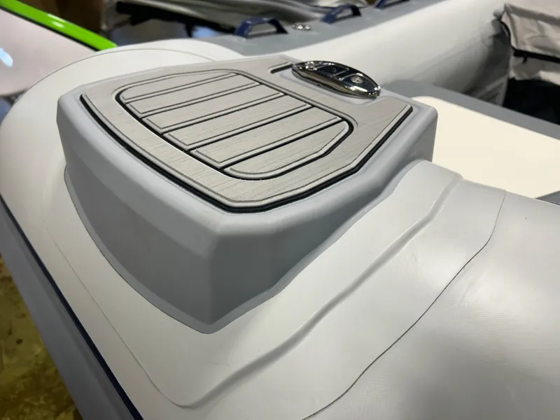 Slide: The Image of 2025 Highfield Classic 360 FCT boat detail, featuring sleek design and modern finish. - 4