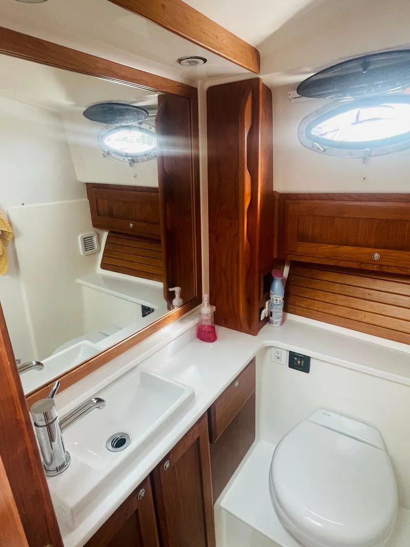 Slide: The Image of Separate head on Port side master - 22